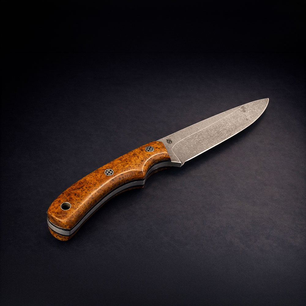 Thuya Saplı EDC Çakı – N690 Çelik, El Yapımı Kompakt Bıçak
