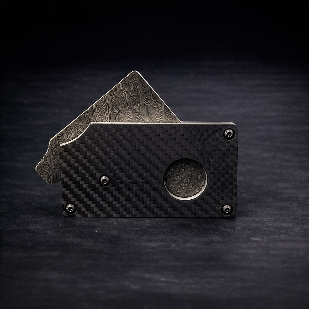 Karbon Fiber Saplı Gambit Bıçak – Damascus Çelik, El Yapımı