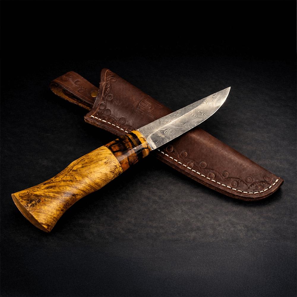 Kök Ambonya ve Mamut Kombinasyon Saplı Puukko Bıçak – Paslanmaz Damascus Çelik, El Yapımı